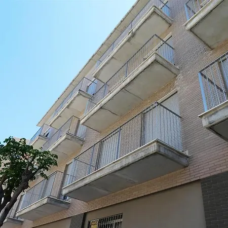 Centro Con Piscina 3000 호텔 베니카를로